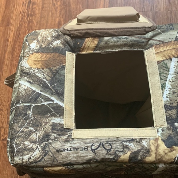 IGLOO Realtree 30 Cans Cooler Soft Side Square Bag Camouflage NWT - Picture 4 of 12
